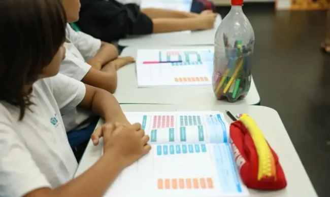 Comissão de educação aprova proposta que prioriza recursos para escolas inclusivas