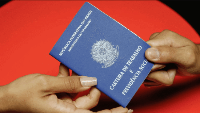 Desemprego cai para 5,4% em junho, menor nível da série histórica