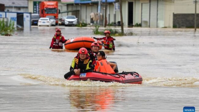 Deslizamento provocado por chuvas deixa 21 mortos na china