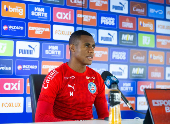 Erick destaca ‘virada de chave’ do bahia após triunfos: “feliz com o empenho de todos”