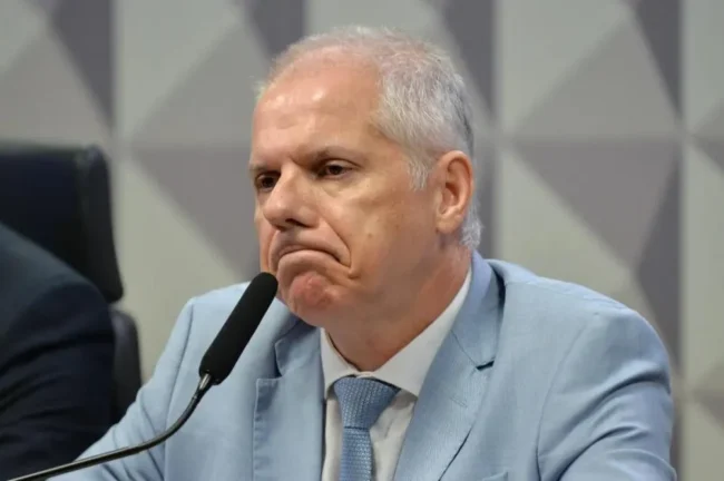 Ex-presidente do inss recebia propina de r$ 250 mil, diz polícia federal