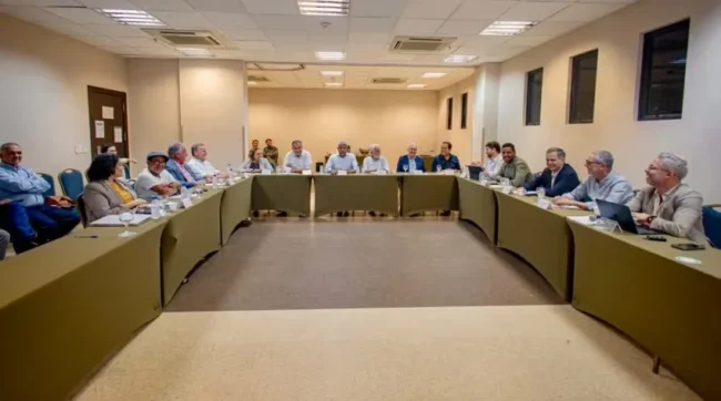 Jerônimo reúne base aliada, faz balanço do pgp e traça estratégia para pré-campanha