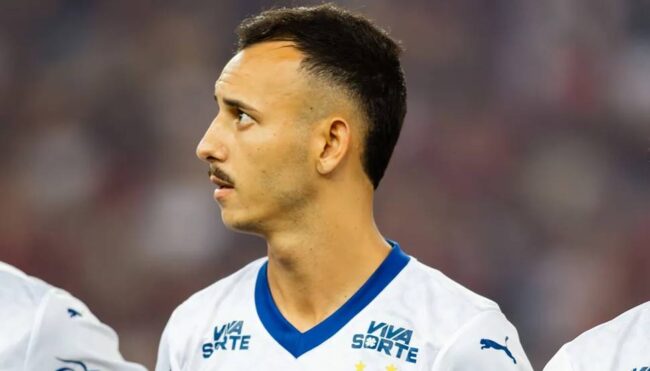 Lateral está de saída do bahia para defender o internacional