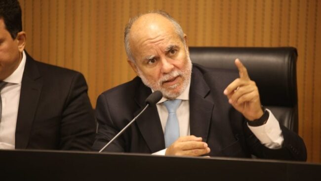 Luciana santos chora em homenagem ao marido feita pelo psb