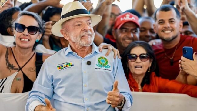 Lula faz pacote de anúncios na véspera das restrições eleitorais