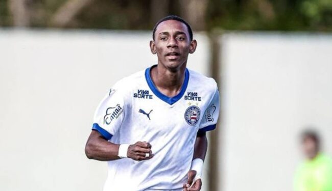 Meia com multa de r$ 587 milhões deixa o bahia e assina com o flamengo