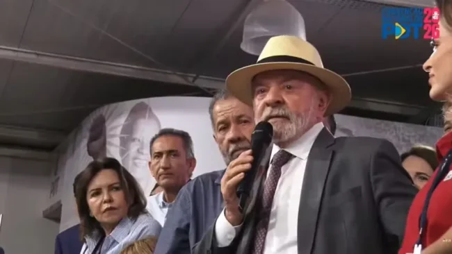 Pdt oficializa apoio à reeleição de lula e abre ciclo de convenções