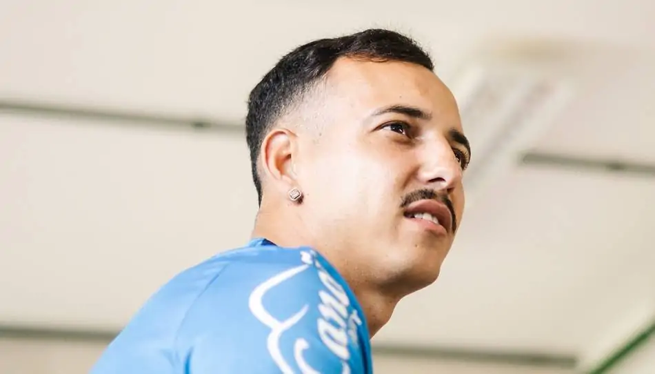 São paulo tenta se livrar de transfer ban para registrar iago borduchi