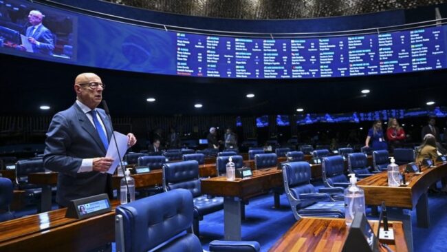 Senado aprova venda de spray de pimenta para defesa de mulheres