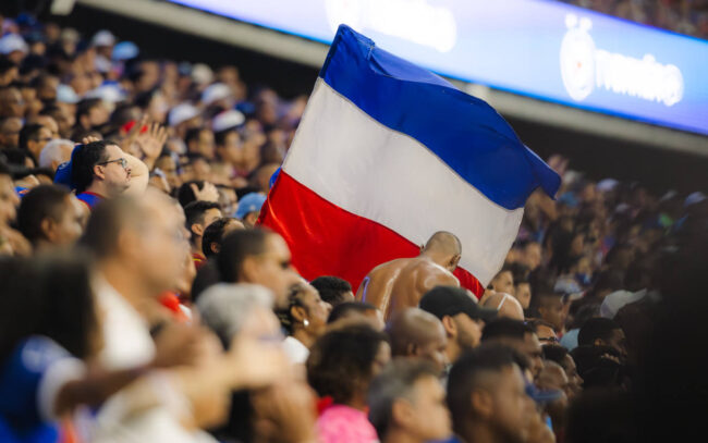 Torcida do bahia fechou turno com a 3ª maior média de público da série a