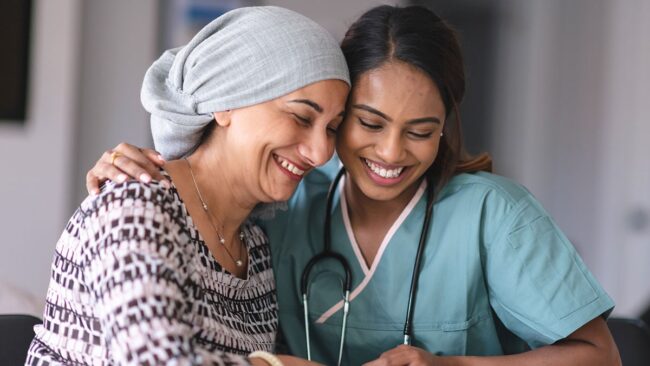 Tratamento oncológico avança com terapias-alvo e biossimilares