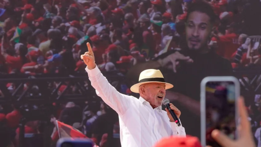Assista ao vídeo e leia o discurso de lula no estádio 1º de maio