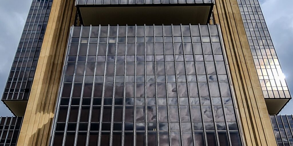 Bc aponta desaceleração da inflação, mas mantém alerta sobre riscos