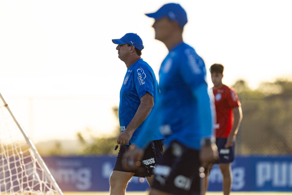 Bahia tem nova semana cheia com cinco treinos; saiba a agenda até o ba-vi