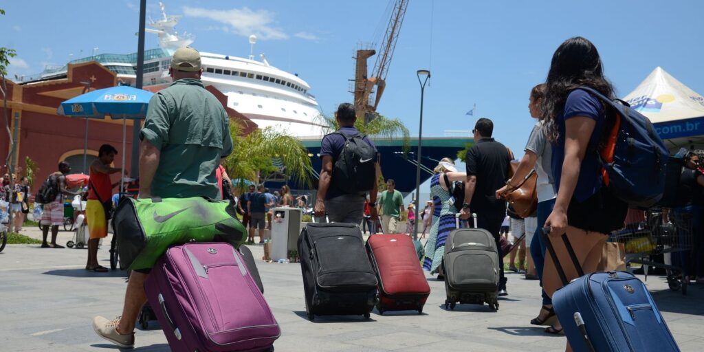 Brasil é quarto país que mais ampliou turismo internacional, diz ocde