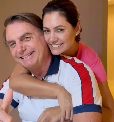 Ex-comandante da aeronáutica relata bronca de michelle bolsonaro em jair bolsonaro diante da cúpula militar
