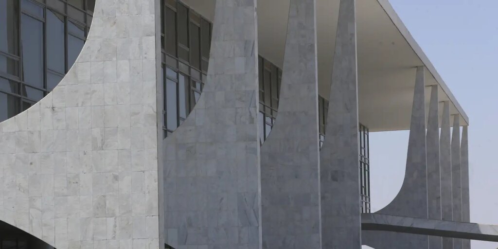 Governo abre processo de reciprocidade contra tarifas dos eua