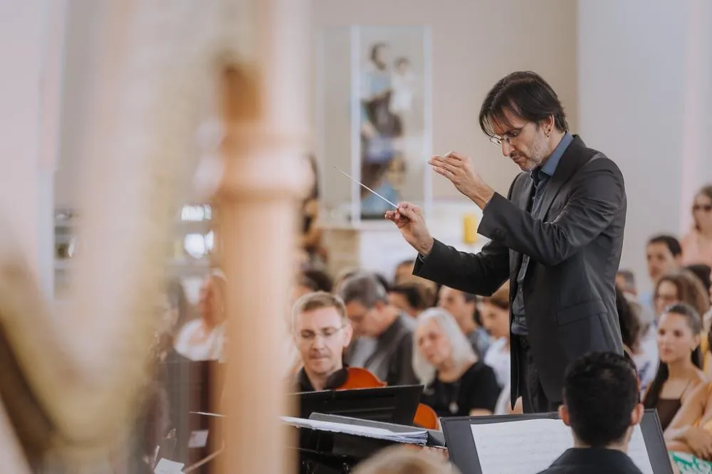Orquestra sinfônica da bahia receberá em concerto gratuito a solista lorena pires, primeira brasileira na academia da ópera de paris