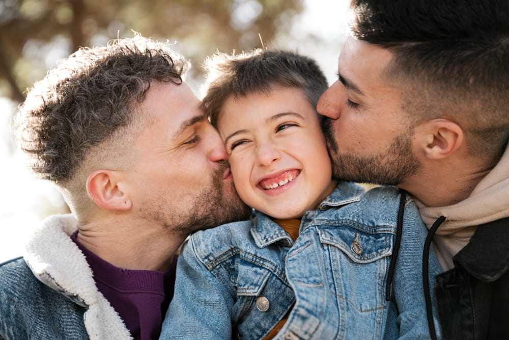 Reprodução assistida ajuda casais homoafetivos a realizar o sonho da paternidade