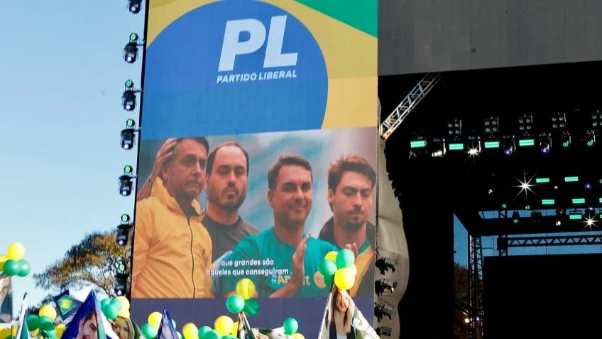 Veja fotos da convenção do pl com flávio e michelle em brasília